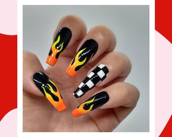 Flora - Flame and checked press on nail set