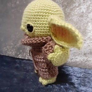 Crochet Baby Yoda: Star Wars Inspired Plush Toy image 2