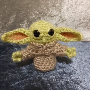 Crochet Baby Yoda: Star Wars Inspired Plush Toy image 7