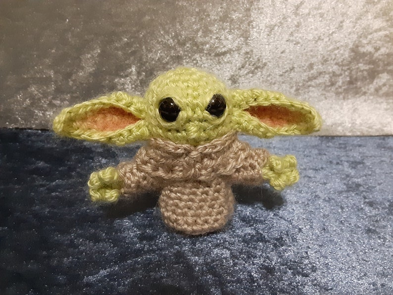 Crochet Baby Yoda: Star Wars Inspired Plush Toy image 7