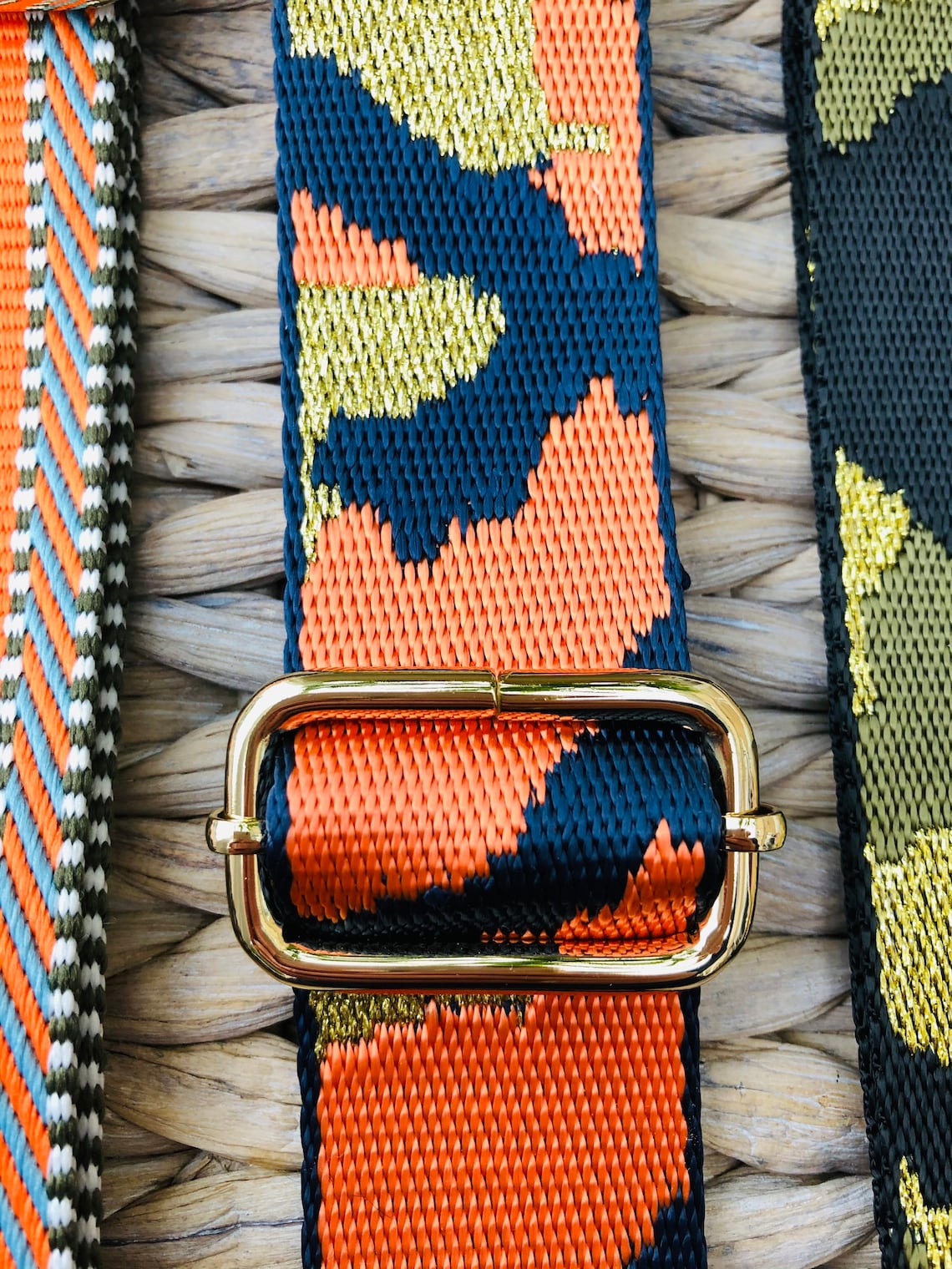 bag with patterned strap