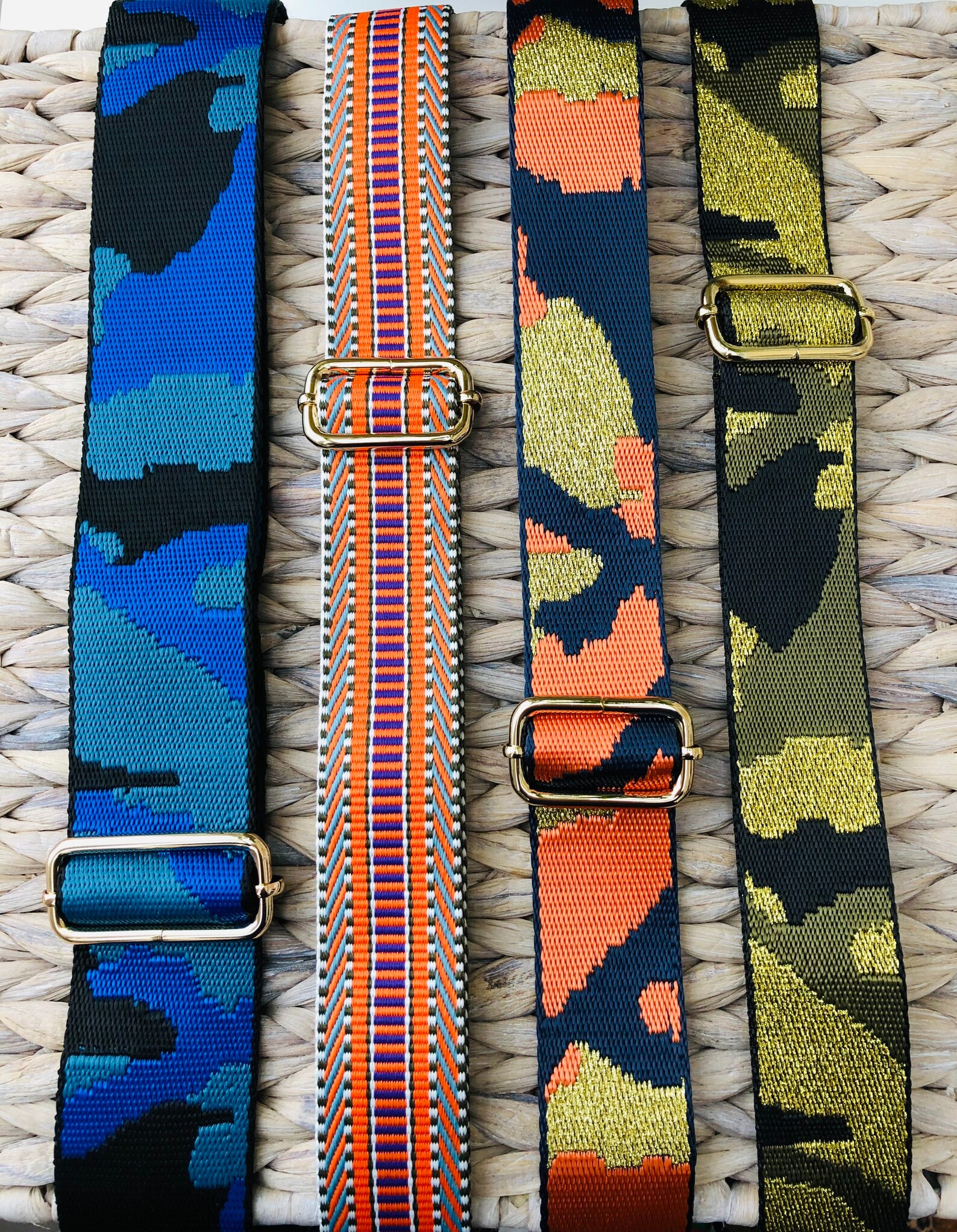 bag with patterned strap