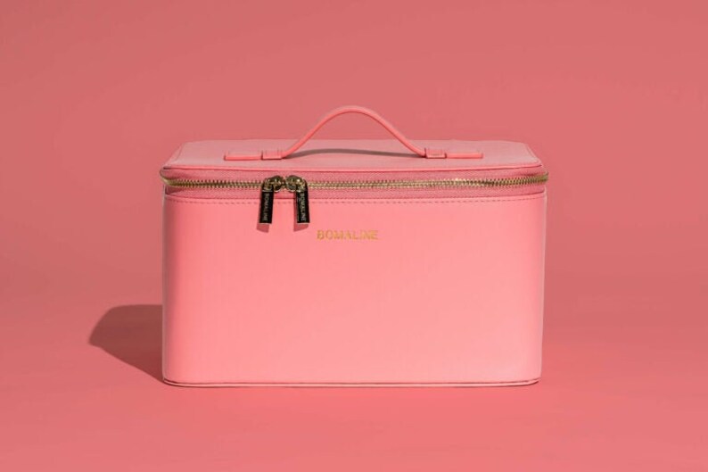 BOMALiNE Noti Square Train Case | Vegan Leather | Makeup Case | Cosmetic Bag | Gift for her Anniversary, Mother day | Size(23.5x 28x 14.2cm)