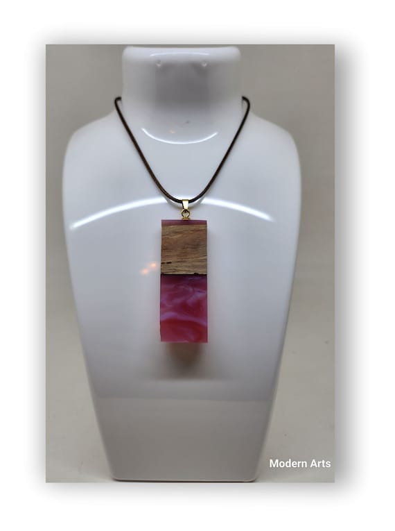 Handmade resin artistic necklace.