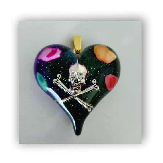 Heart pendant, heart necklace, resin heart pendant necklace, epoxy heart pendant