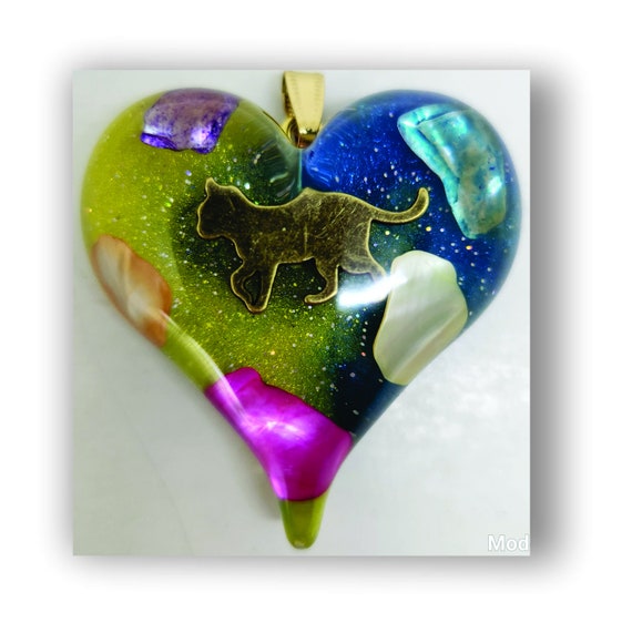 Heart pendant, heart necklace, resin heart pendant necklace, epoxy heart pendant