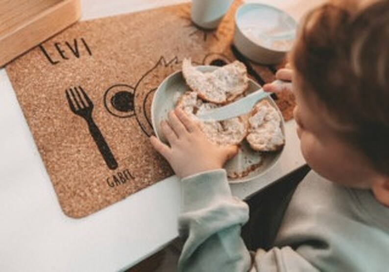 Platzset Tischset f. Kinder Kork Montessori Tiermotiv abwaschbar rutschfest Essen lernen Junge Mädchen Essensunterlage pers. image 5