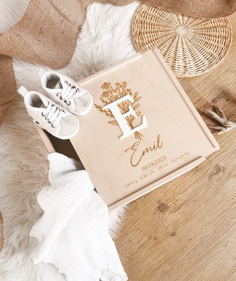 XL Erinnerungsbox personalisiert Erinnerungskiste Holzkiste Holzbox Geschenkidee Geburt Taufe Sternenkind Bouquet Strauß image 1