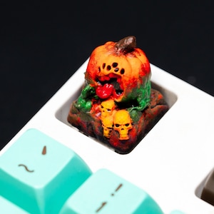 Halloween Creepy Pumpkin Artisan Keycap, Pumpkin Custom Keycaps for Halloween Decor, Resin Keycap for Halloween Gifts