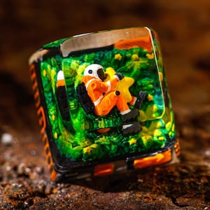 ASTRONAUT Artisan Keycap, Astronaut Custom Keycaps, Galaxy Spacebar Keycaps, Interstellar Keycap, Cherry MX Keycaps for Mechanical Keyboard