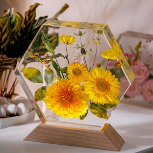 SUNFLOWERS Resin Lamp, Custom Flower Night Light, Rose Epoxy Resin Lamp, Unique Gifts For Her, Flower Table Lamp, Aesthetic Decoration Lamp