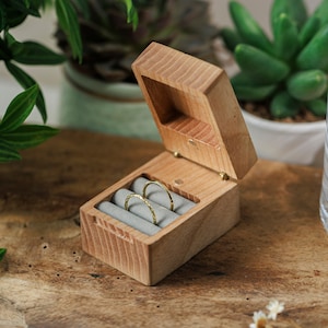 VINTAGE JEWELRY BOX for Women, Custom Engraved Jewelry Box, Bridesmaid Jewelry Box, Jewelry Organizer, Custom Wood Jewelry Box