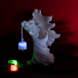 Witch Lantern Resin Lamp, Ghost Lantern Night Light, Realistic Statue Sculpture The Ghost Looking for Halloween Decor
