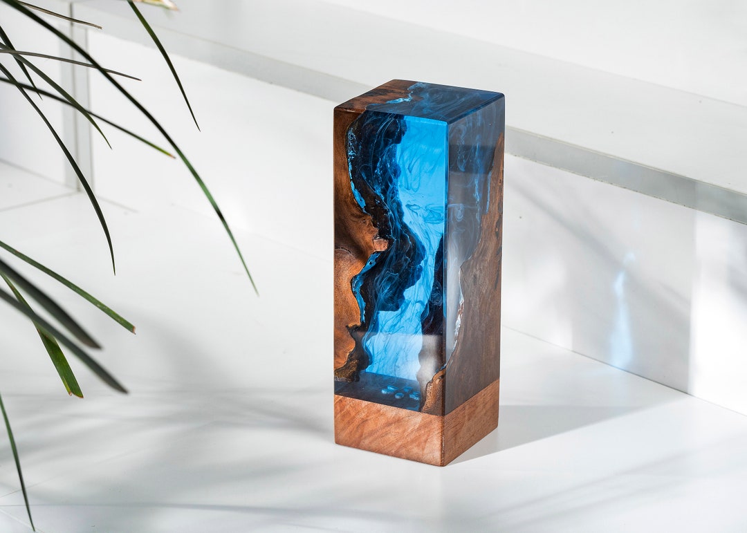 DEEP BLUE SEA Epoxy Lamp, Custom Epoxy Resin Lamp, Wood Night Light ...