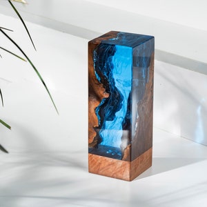 DEEP BLUE SEA Epoxy Lamp, Custom Epoxy Resin Lamp, Wood Night Light, Resin Desk Lamp, Table Lamp, Custom Night Light, Gift for Boyfriends