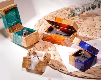 Caixa de anel de noivado personalizada, caixa de anel de noivado de resina e madeira, caixa de anel para cerimônia de casamento, caixa de anel, presente exclusivo e significativo para noivas