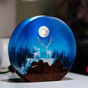 MAGIC LANDSCAPE Epoxy Lamp, Custom Epoxy Resin Lamp, Resin and Wood Night Light, Custom Reindeer Night Light, Personalized Light