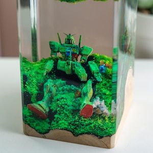 GUNDAM on FOREST Resinlampa, Anpassad Robot Epoxilampa, Japansk Skrivbordslampa, Bordlampa, Resinträkonstlampa, Personlig Gåva för Inredning Hemmet bild 2