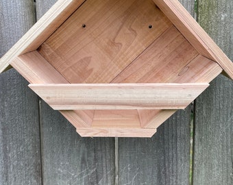 Cedar Robin/Dove nesting box/house