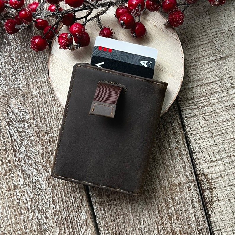 Westmade Merwin Vertical Fold RFID Blocking Leather Wallet – Slim Minimalist Wallet, Cowboy Brown, Quick Access Design