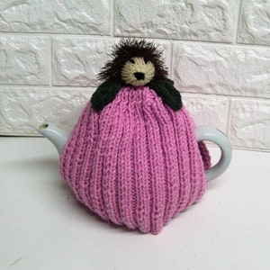 hedgehog gifts, tea cosies, new home gift, for tea lovers, tea cosy for tea pot, gift for mum, cottagecore decor, couvre théière, teacosy,