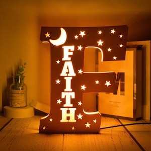 Luz de noche con inicial personalizada para niños / Luz de noche con nombre personalizado
