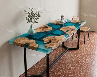 Mesa de resina con borde natural, mesa de comedor de madera de raíz, escritorio de resina epoxi azul, muebles personalizados hechos a mano, mesa rústica moderna de lujo en madera de raíz.