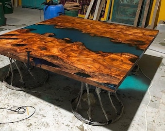 Walnut Live Edge Epoxy River Table – Eetkamer- of salontafel op maat, modern rustiek meubilair
