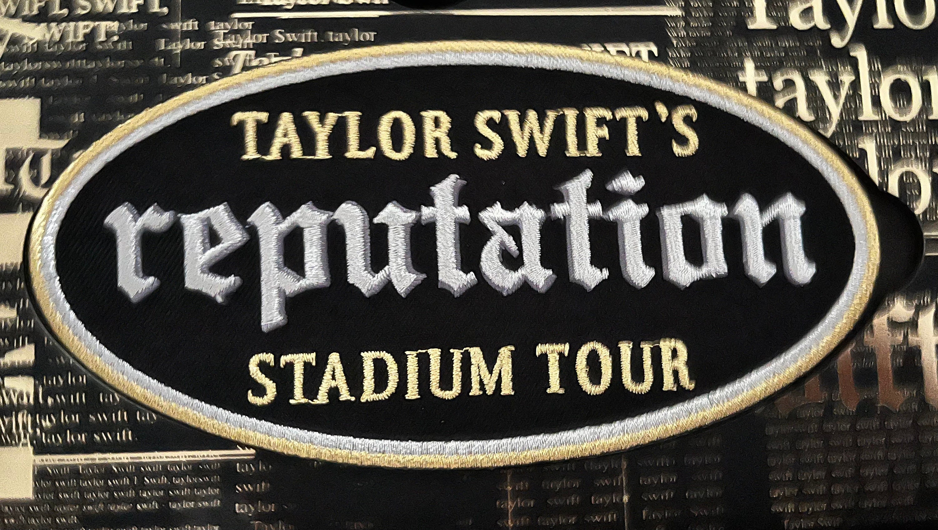 Taylor Swift Reputation Tour Collectors VIP Box With Unused Taylor Swift Reputation Tour Collectors VIP Box With Unused