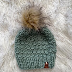 Mint Green Peruvian Wool Knit Adult Women Beanie with Faux Fur Pom, Hand Knit Chunky Knit Pom Beanie, Eco-Friendly Wool Hat