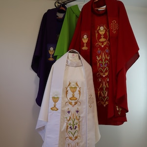 CHALIS - HOLY SPIRIT - Chasuble + Stole Set
