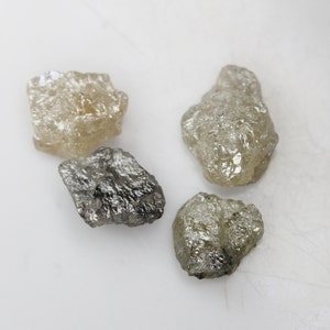 Dw:3.46ct / rough diamond / raw diamond / uncut diamond / natural diamond
