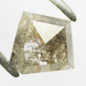 0.93 CT,7.80*8.20 MM Kite Shape Grey  Color  Salt And Pepper Color  Natural Loose Beautiful Diamond  For Jewellery ,Fancy  Diamond ,SG2032