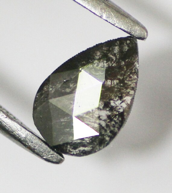 0.46CT、7.20*4.80 MM ペアシェイプ ソルトアンドペッパー ナチュラル 