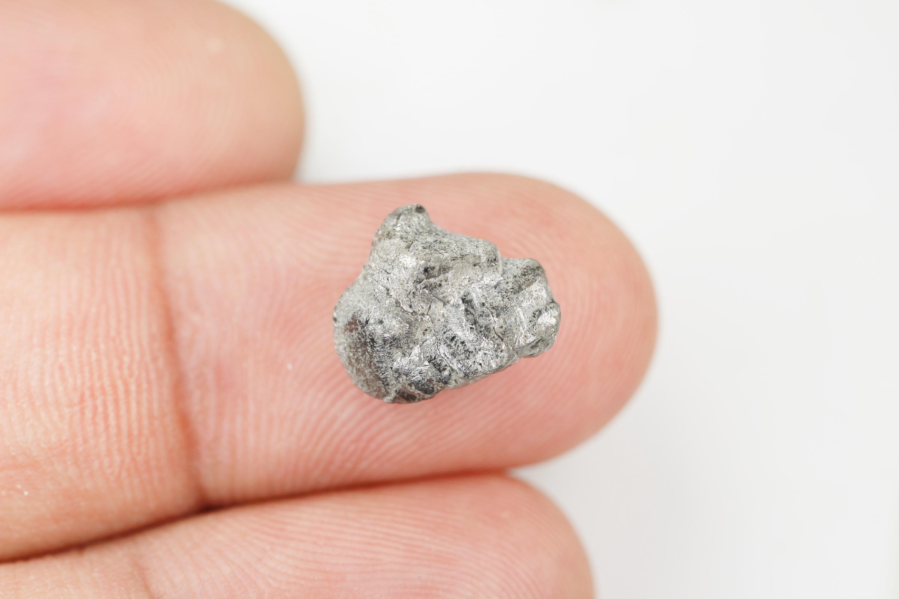 Diamant Brut Naturel Gris - 1,05 Carats - Non Taillé - Qualité Industrielle