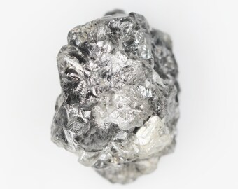12.50 CT 14.9 x 11.0 MM ラフダイヤモンド カットされていない