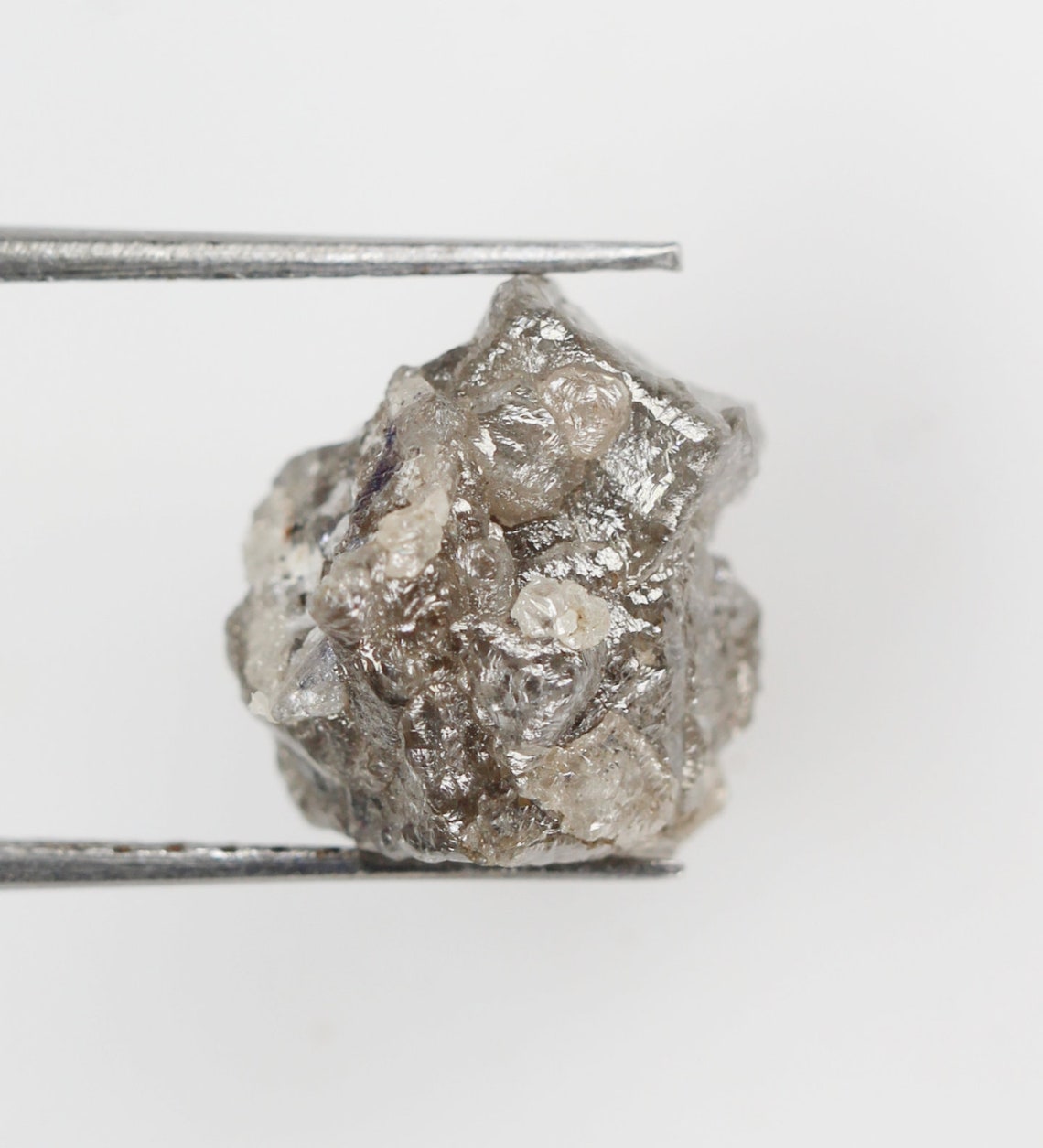 Diamant Brut Bleu Irradié 1 Carat, Non Taillé, Qualité Industrielle I3