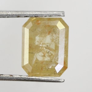 ソルト＆ペッパー エメラルドカット ダイヤモンド 天然ルースダイヤモンド イエローカラーダイヤモンド 0.65 CT SG897