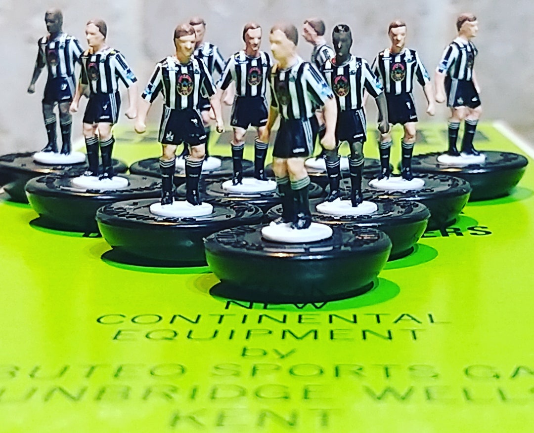 Équipe Subbuteo Newcastle United Vintage, Version Légère (LW) — Complète, Collection Hasbro