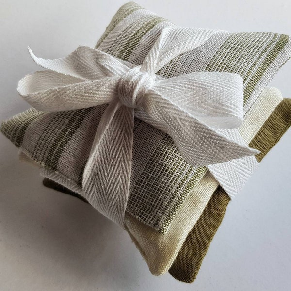 Lavender Bags (set of 3) Sachets in Linen and Cotton to hang with clothes or put in drawers to keep clothes fresh, deter insects. Gift idea.