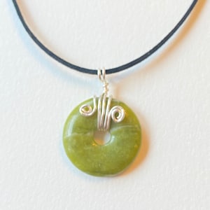 Donut Gemstone pendant -Round gemstone pendant -gemstone donut Pendant-gemstone crystal pendant -crystal donut wired pendant