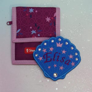 Patch Klettie 11 cm Coquillage Sirène Écolière Nom pour Aimant Cartable Bleu Rose Application Inscription Scolaire Robe de Fée Design