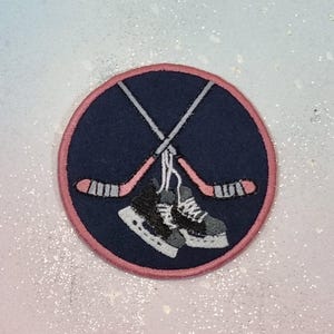 Klettie-märke 10 cm ishockeyklubbaspelare för magnet för flik blå rosa skolkon första skoldagen handgjord älvklänningsdesign