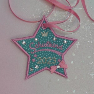 Klettie Patch 12 cm Écolier 2024 Nom souhaité pour cartable aimanté Étoile turquoise Cône d'école Inscription scolaire Robe de fée faite à la main