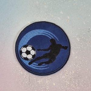 Klättermärke 10 cm Fotboll Skolbarn Önskemagnet Blå Svart Skolväska Applikation Skolkon Första Skoldagens Kläddesign