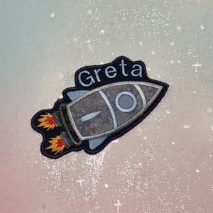 Klettie Patch 10-15 cm Rocket Space Astonauts Blue Nom d'écolier Souhait pour aimant Demande de cartable Inscription scolaire Robe de fée Design