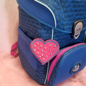 Patch Klettie 10 cm en forme de cœur avec strass et nom rose pour sac d'école aimanté, inscription scolaire, robe de fée faite à la main