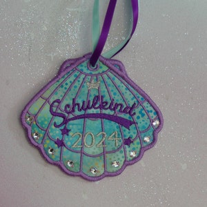 Klettie Patch 12 + 13 + 14 cm Coquillage Sirène Écolière 2024 pour Cartable Aimant Violet Turquoise Application Inscription Scolaire Robe de Fée Design