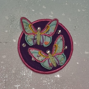 Patch Klettie 9 cm Papillon Souhait pour Cartable Aimant Application Cône Scolaire Violet Inscription Scolaire Conception Unique Faite Main Robe de Fée