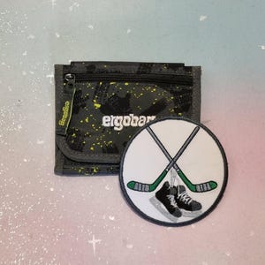 Patch Klettie 10 cm Bâton de hockey sur glace Nom souhaité pour aimant pour rabat Sac d'école Cône d'école Premier jour d'école Conception de robe de fée faite à la main
